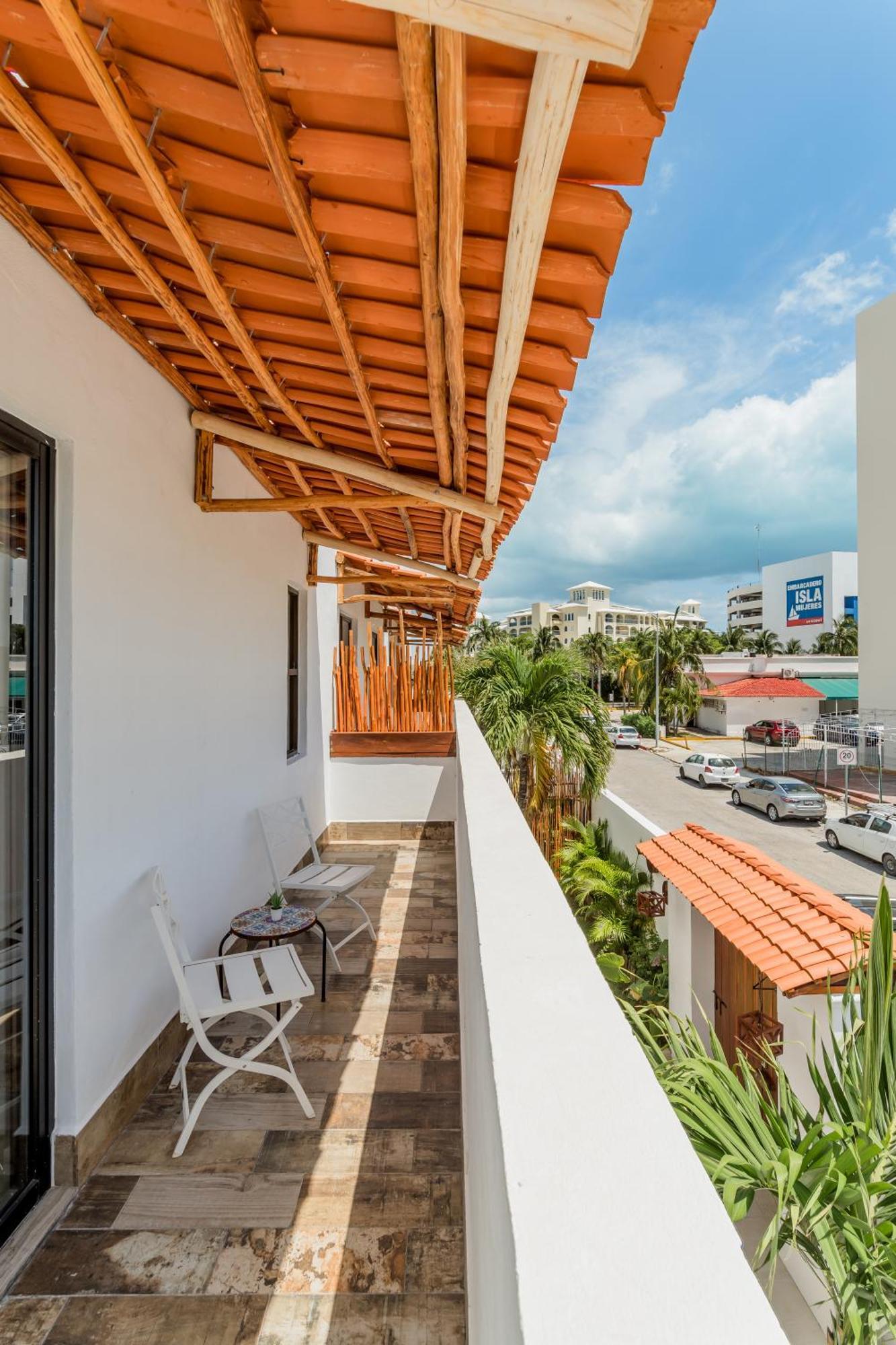 *Casa Aluxes- Guesthouse* Канкун Екстериор снимка